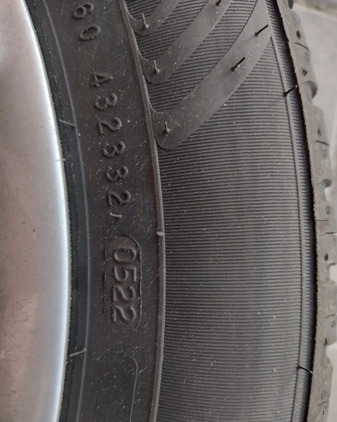 Toyota Avensis cena 13900 przebieg: 240000, rok produkcji 2006 z Chorzów małe 106